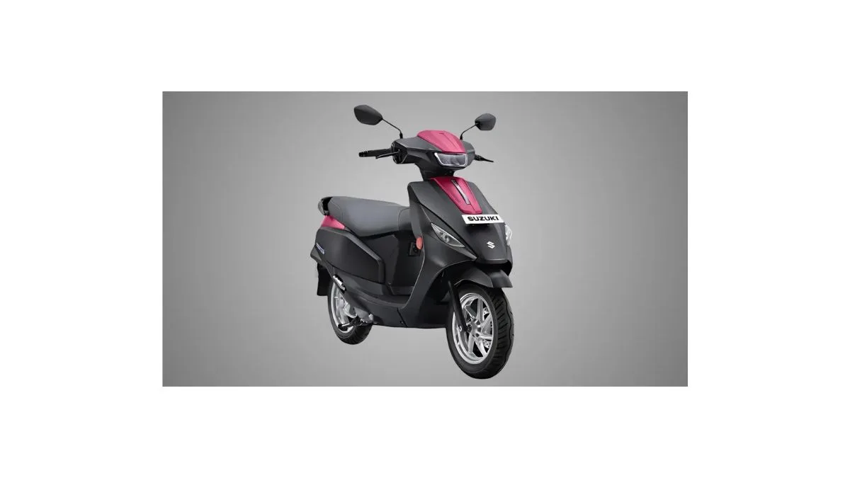 Suzuki e Access electric scooter review showing commuter focused design for Indian city roads