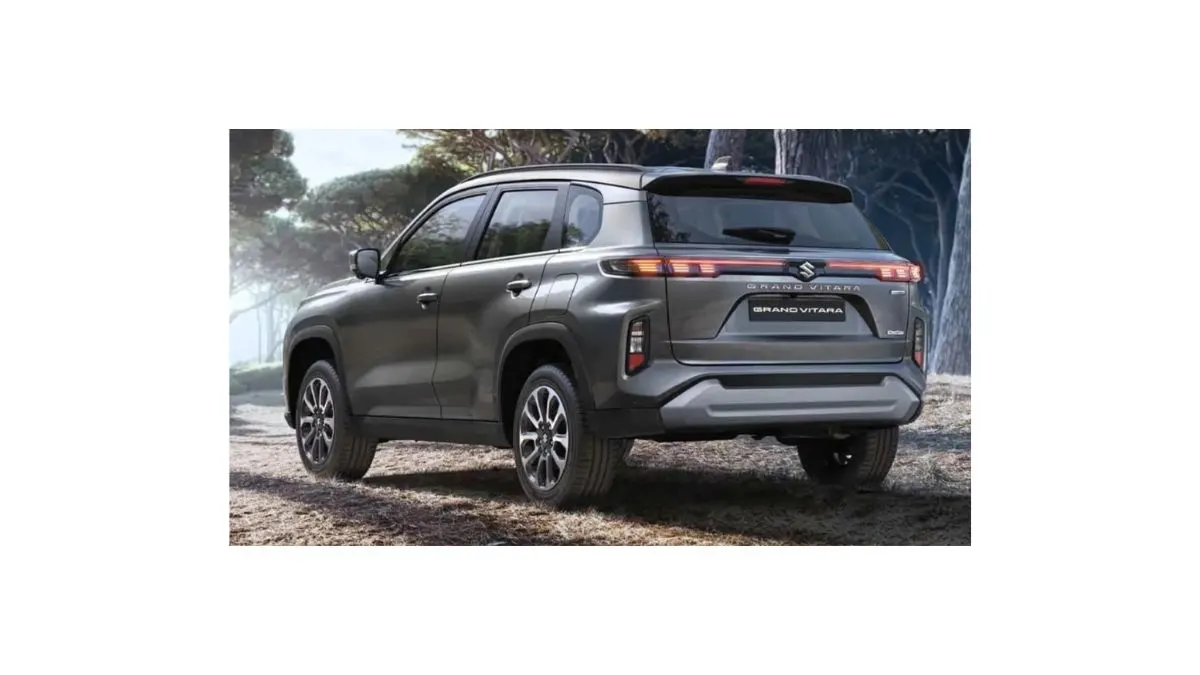 Maruti Grand Vitara 2026 interior and exterior highlights with touchscreen, hybrid system, and LED headlights