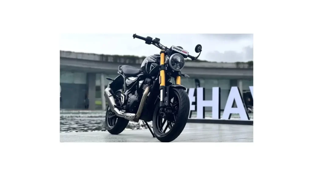 Triumph Speed 400 2026 in Racing Black – 398 cc modern classic motorcycle with LED headlamp, neo-retro design, and premium finish